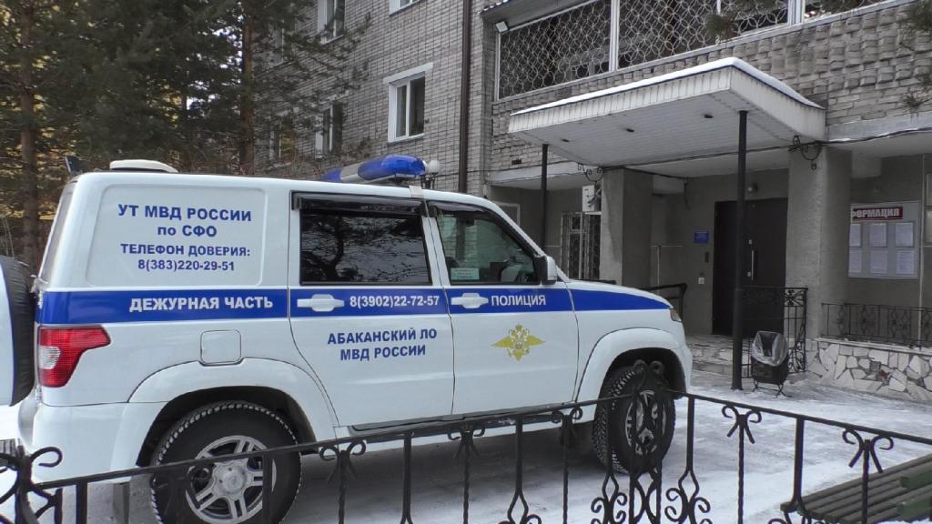 В Хакасии задержанный транспортными полицейскими охотник-нелегал предстанет перед судом по обвинению в незаконном хранении пороха и боеприпасов